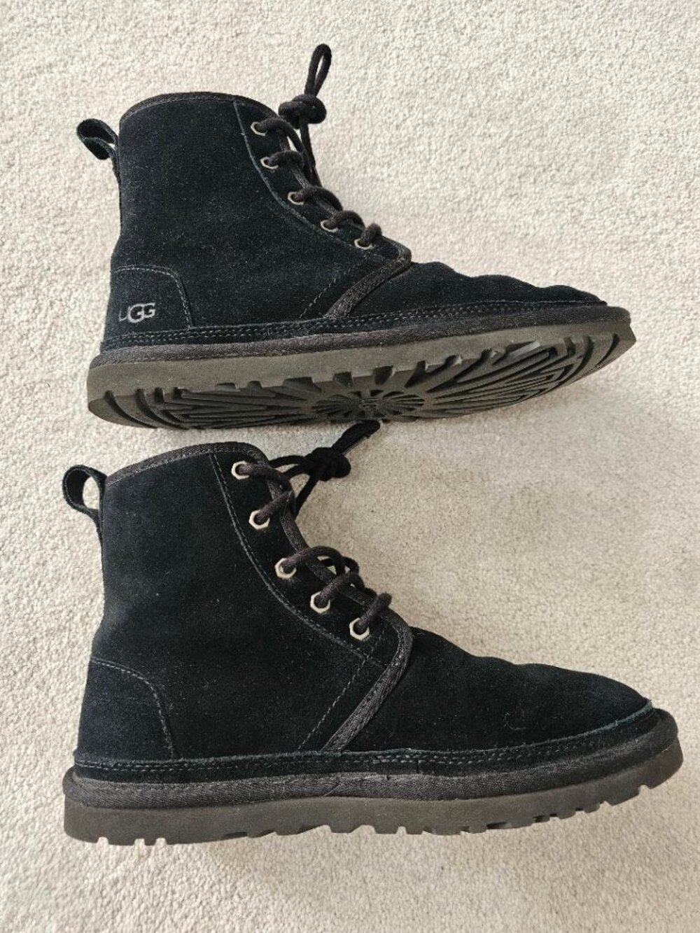 Ugg Harkley / Neumel mens sz 7, womens sz 8.5 Black Shearling